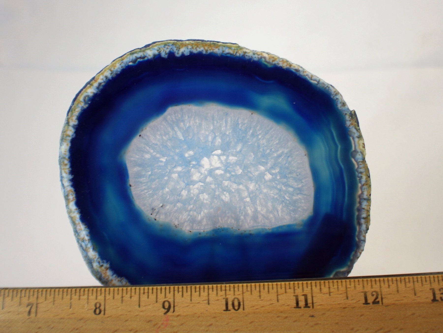 Agate slab with index for size