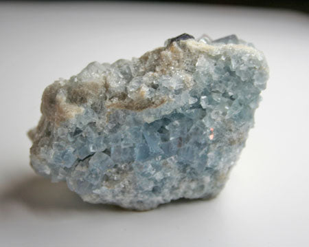 10086_blue fluorite crystals on matrix-back
