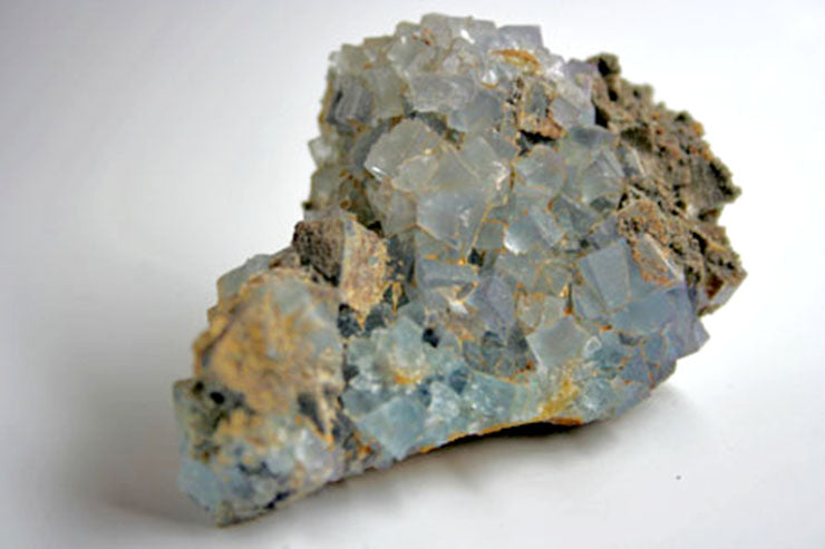 10096_pale blue fluorite on matrix