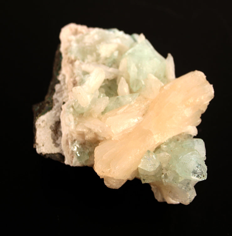Stilbite Bowtie on Apophyllite crystals front