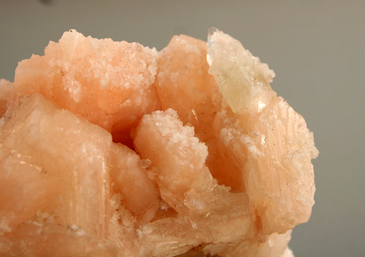 Closeup of one Apophyllite crystal on stilbite