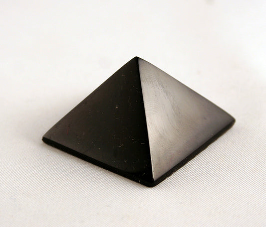 60139_ black onyx pyramid-front